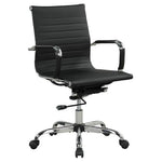 Manager's Chair with Adjustable Height and Swivel