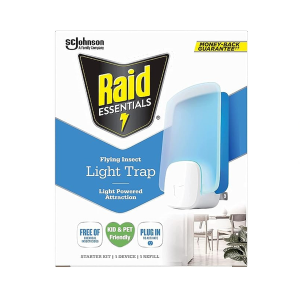 Raid Essentials Kit básico de trampa de luz para insectos voladores, 2 dispositivos enchufables + 2 cartuchos