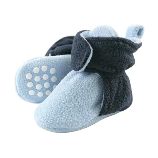 Luvable Friends Unisex baby Cozy Fleece Booties