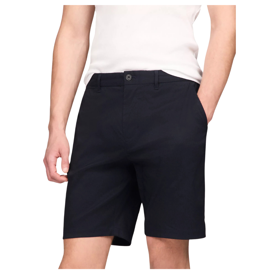 Tommy Hilfiger Straight Fit 9" Tech Chino Short