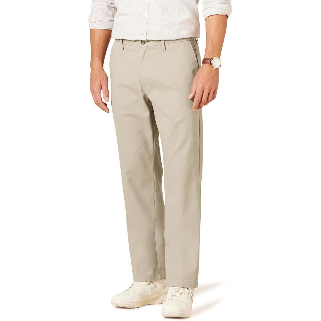 Amazon Essentials Men's Classic-Fit Wrinkle-Resistant Flat-Front Chino Pant