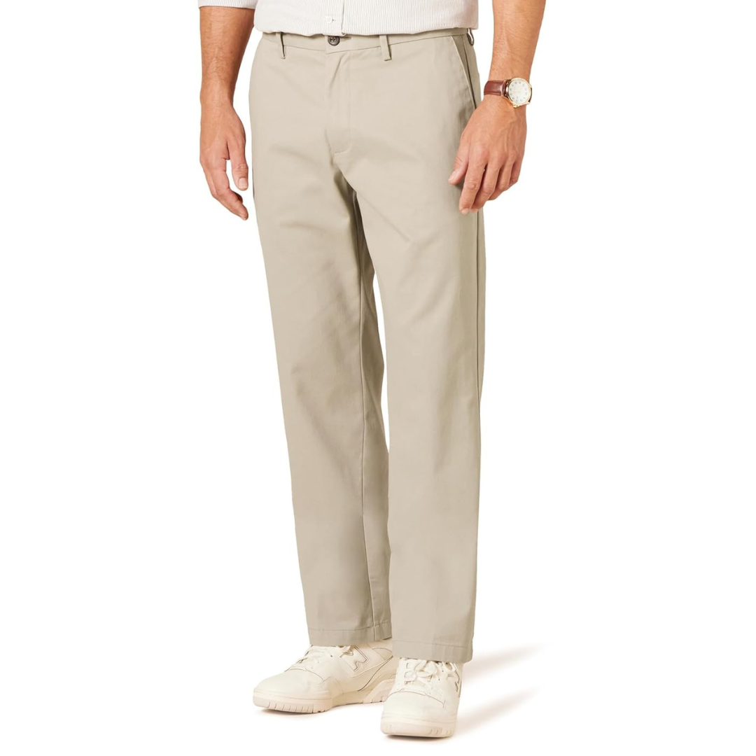 Amazon Essentials Men's Classic-Fit Wrinkle-Resistant Flat-Front Chino Pant