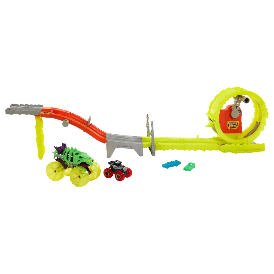 Hot Wheels Monster Trucks Track Set With 2 Toy Truck