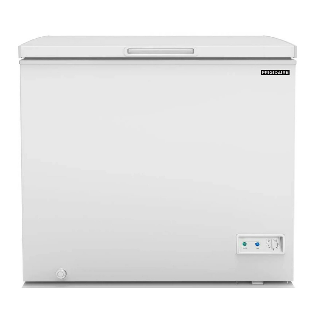 Frigidaire 7.0 Cu. Ft. Frozen Food Storage Chest Freezer (White)