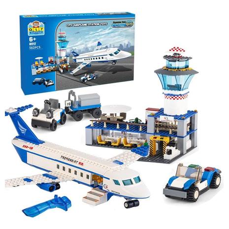 582 Piece City Airplane Station Building Blocks Set