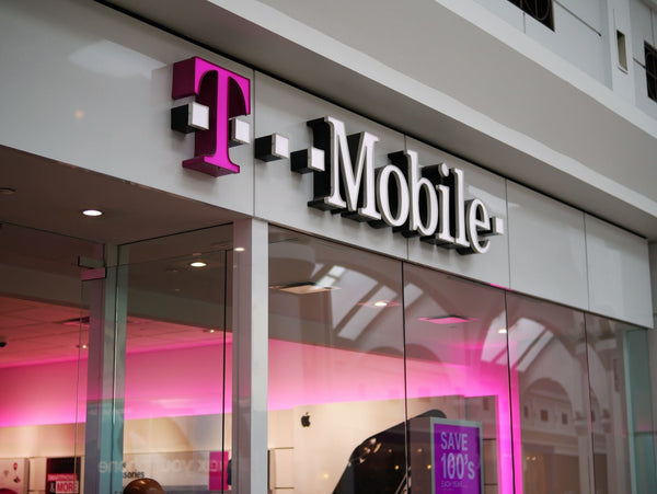 T-Mobile Is Giving Away Free Hot-Spots So People Can Test Drive Their Network