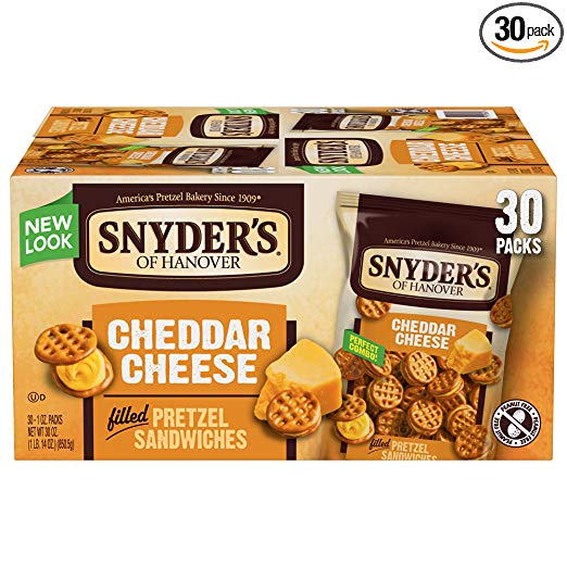 Sándwiches de pretzel con queso cheddar Snyder's of Hanover de 30 unidades, 1 oz