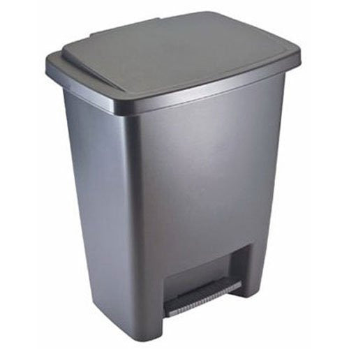 Rubbermaid step-on 8.3 gallon trash can