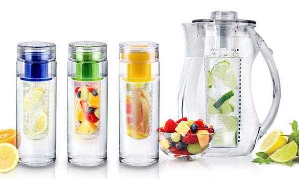 Jarra y botellas de agua con infusor de frutas InFuzeH20