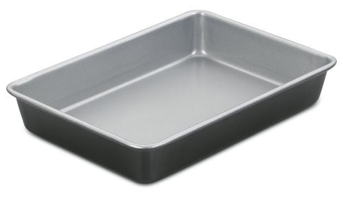 Cuisinart 13 by 9-Inch nonstick bakeware pan