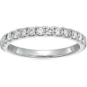 Save 25% on Diamond Wedding Bands in Solid Gold