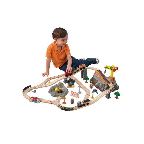 Juego de tren de madera de construcción KidKraft Bucket Top de 61 piezas