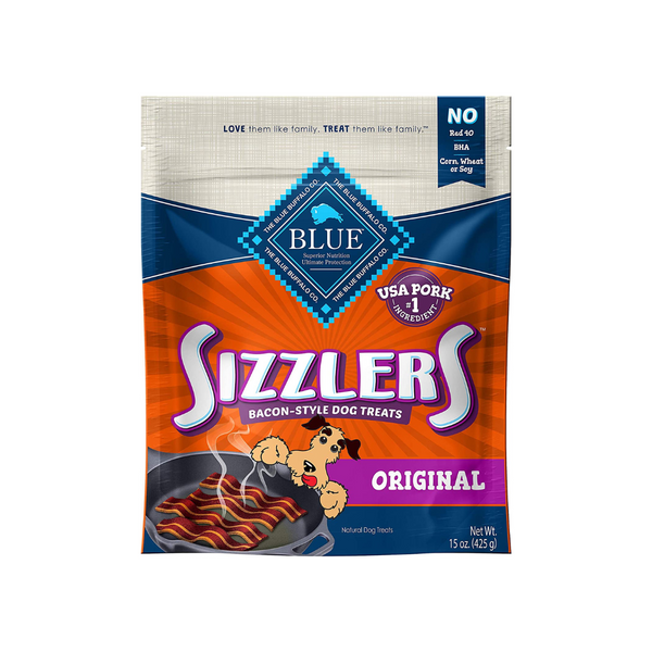 Golosinas para perros suaves y húmedas estilo tocino natural Blue Buffalo Sizzlers de 15 onzas (tocino)